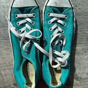 Converse women’s Teal Sneakers
